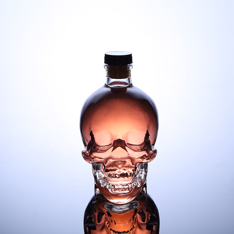Unparalleled skull shape clear glass liquor bottles 140ml/400ml/750ml vodka brandy whisky good spirit bottles with cork