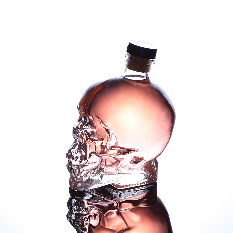 Unparalleled skull shape clear glass liquor bottles 140ml/400ml/750ml vodka brandy whisky good spirit bottles with cork