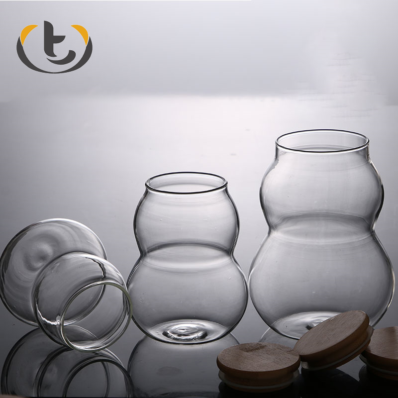 User-friendly 16 ounce round glass jar with cork lid glass jar stocked