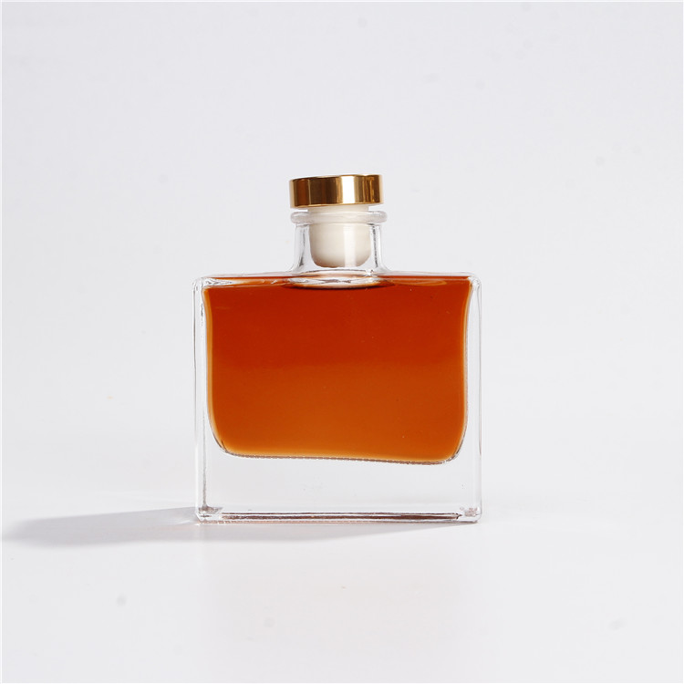 Vanjoin 200ml Short Glass Bottles Thick Clear Whisky Tequila Rakija Drink Flat Square Liquor Glass Bottle With Stopper Cork