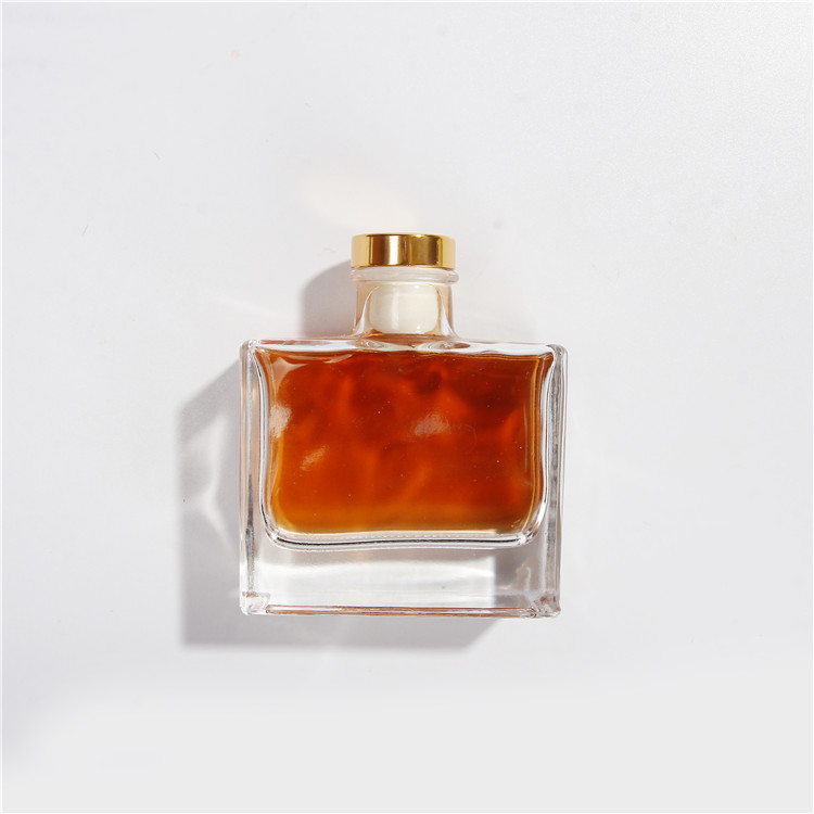 Vanjoin 200ml Short Glass Bottles Thick Clear Whisky Tequila Rakija Drink Flat Square Liquor Glass Bottle With Stopper Cork