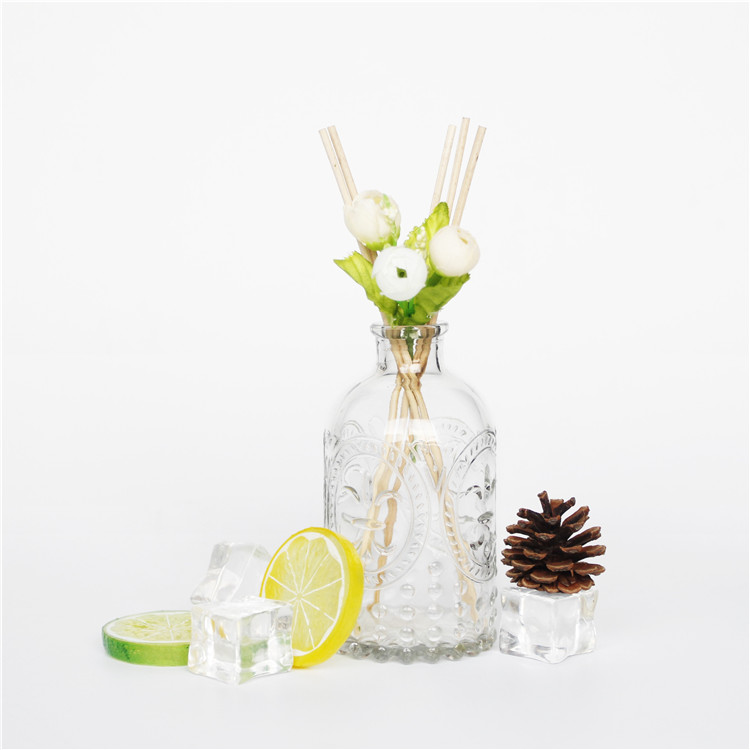 Vanjoin Carving Decorative Pattern Empty Reed Diffuser Glass Bottle Clear Color Diffuser Reed Bottle