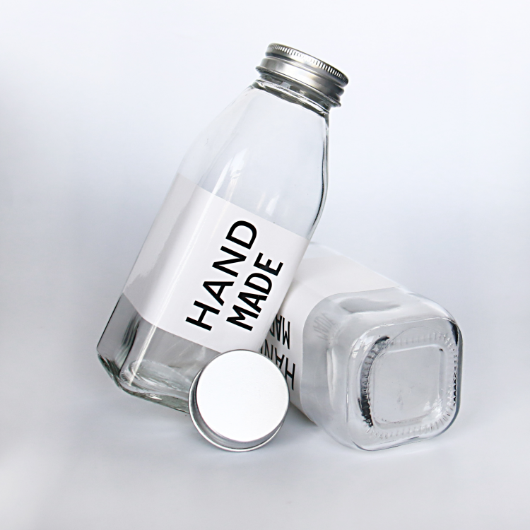 Vanjoin Cold Pressed Juice Bottle 500ml 16oz Clear Empty French Square Glass Bottle With Metal Screw Cap