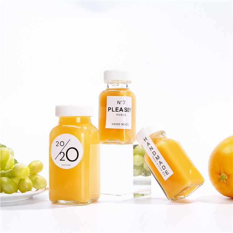 Vanjoin Handhold Small Glass Bottles Cold Brew Juice Coffee 2oz 60ml Clear Mini Bottle Glass Shot With Screw Caps