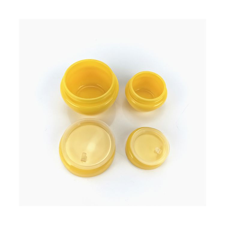 Various small-capacity cream jars and Cream jars in colored plastic