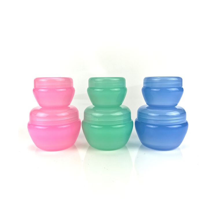 Various small-capacity cream jars and Cream jars in colored plastic