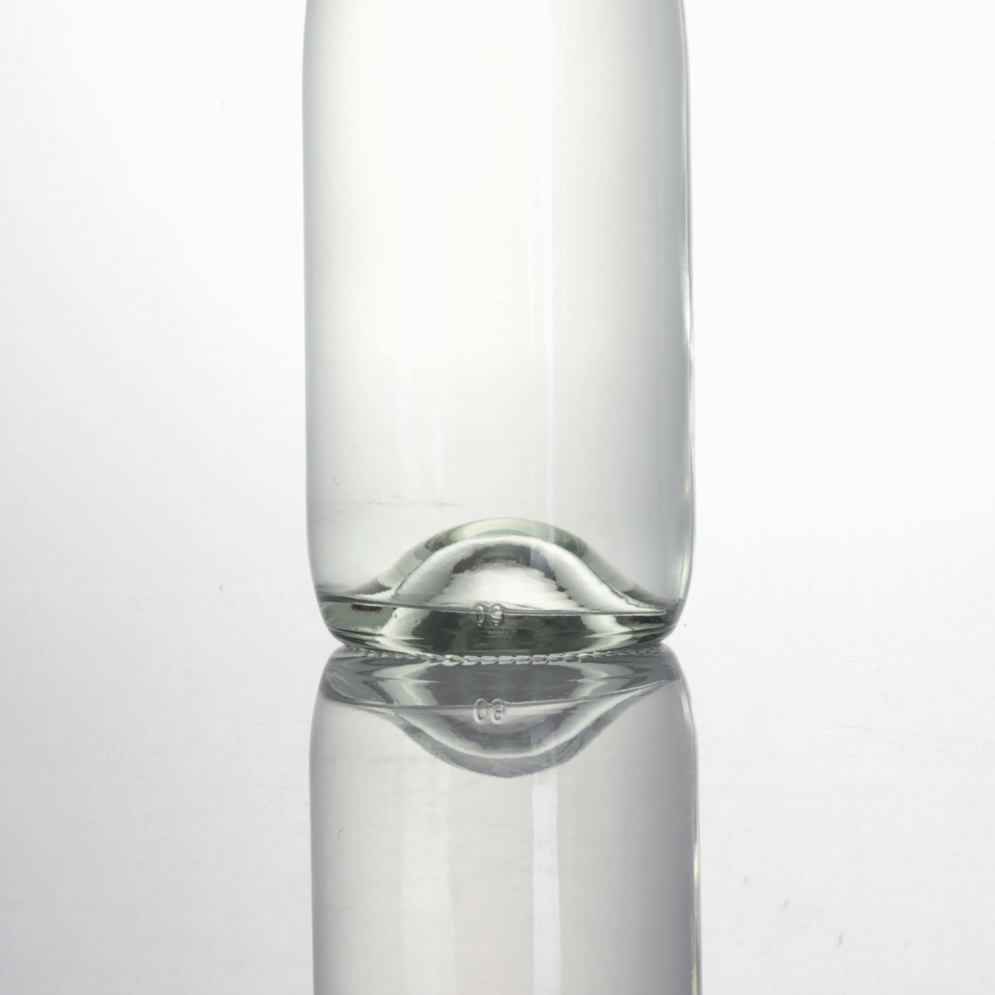 Whisky Rum Liquor Alcohol Spirit Glass Bottle Champagne Stock 750ml Vodka SPIRITS Clear Screw Cap Round 750 Ml High Flint Wine