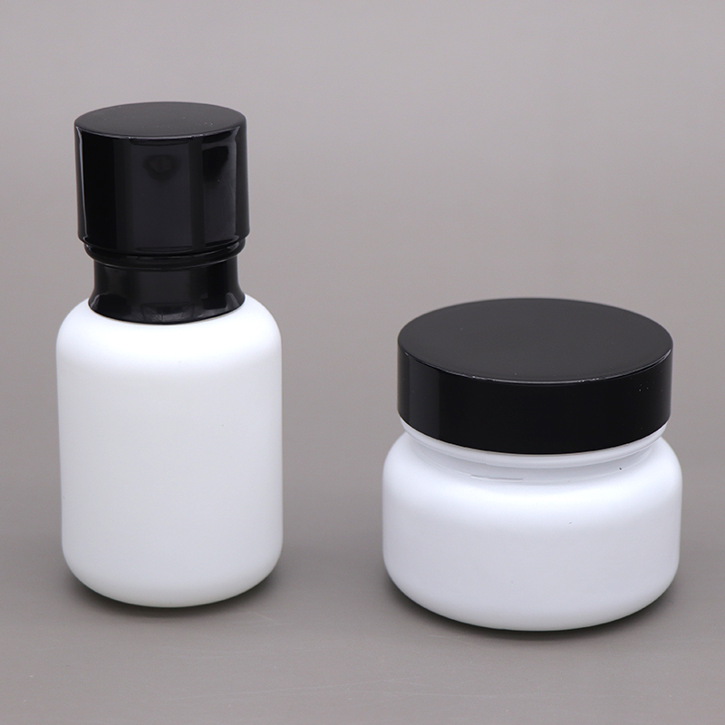 White 50g 50ml 110ml 150ml Wholesale Skin Care Cream Bottles And Jars With Black Lid