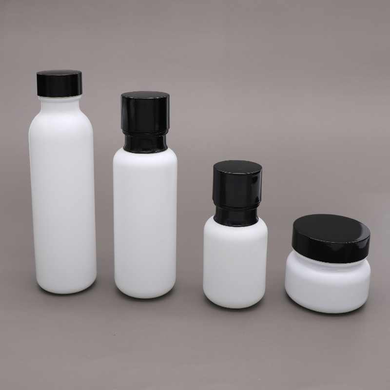 White 50g 50ml 110ml 150ml Wholesale Skin Care Cream Bottles And Jars With Black Lid