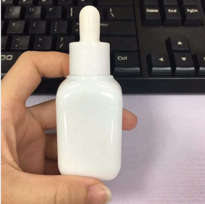 White Color Glass Bottle Essential Oil Cosmetic Customized Accepted Hot Stamping; Sliver Screen Available