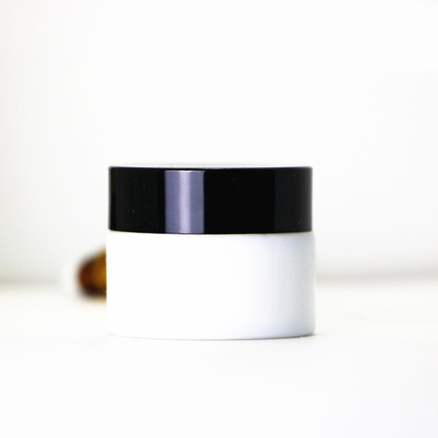 White porcelain glass cosmetic cream jar 15g 30g 50g 100g cosmetic packaging bottle jar