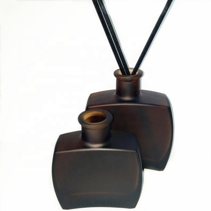 Wholesale 100/200ml home empty glass reed diffuser bottle