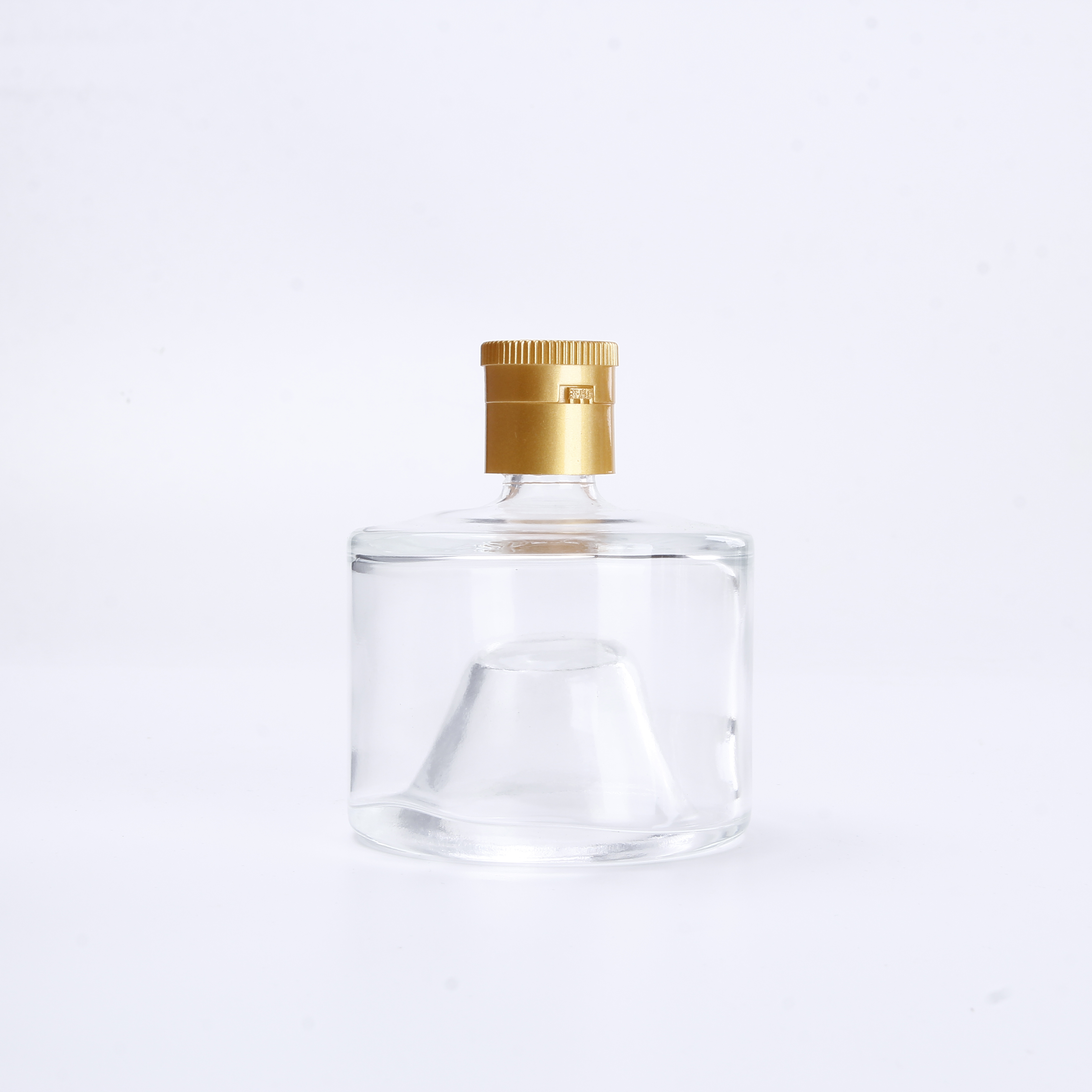 Wholesale 100ml 200ml 350ml Custom Unique Odd-Shaped Stackable New Collapsible Beverage Mini Wine Whisky and Juice Glass Bottle