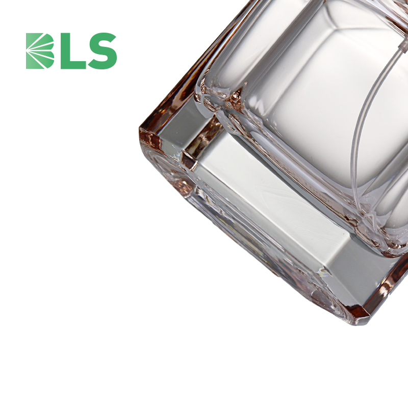 Wholesale 100ml round perfume spray bottle glass cosmetic containers empty glass bottle with spray mist cap