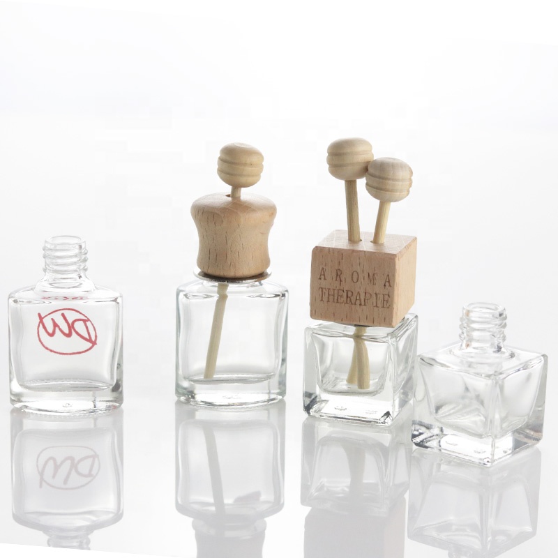 Wholesale 10ml Car Vent Empty Air Freshener Perfume Hanging Bottles Clear Essential Oil Glass Bottle With Wooden Lid (CG23)