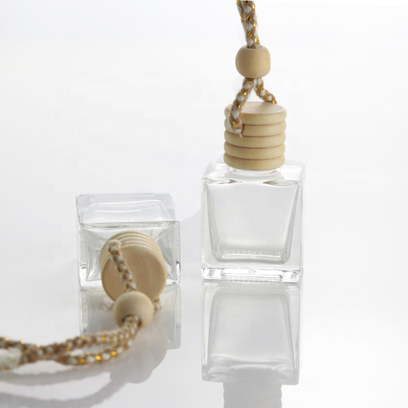 Wholesale 10ml Empty Diffuser Vent Air Hanging Wooden Cap Car Perfume Bottle (CG10)