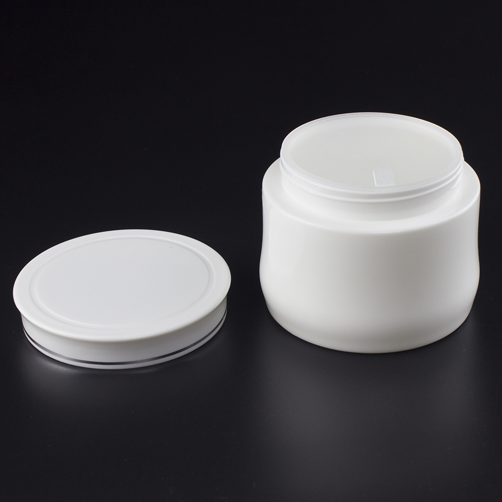 Wholesale 150g empty white cosmetic plastic pet hair care cream jar 150ml manufacturer
