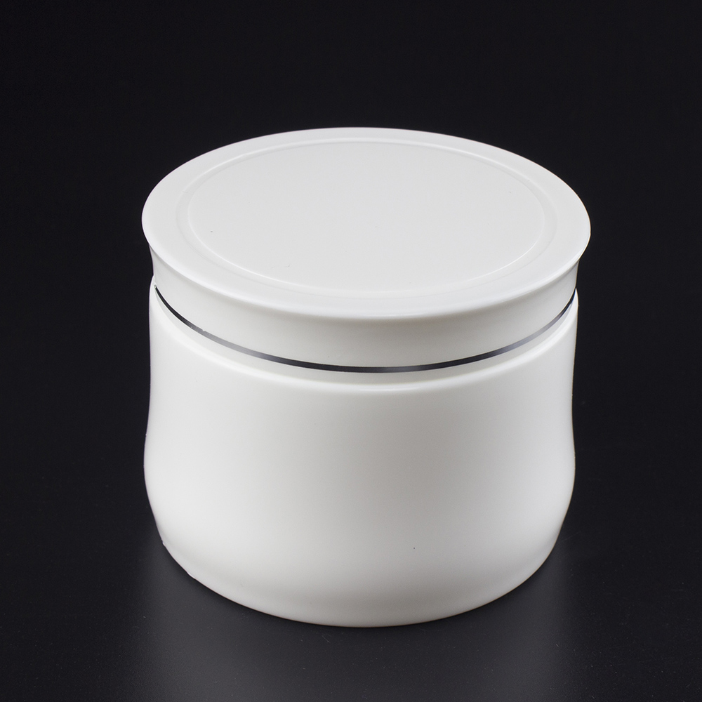 Wholesale 150g empty white cosmetic plastic pet hair care cream jar 150ml manufacturer