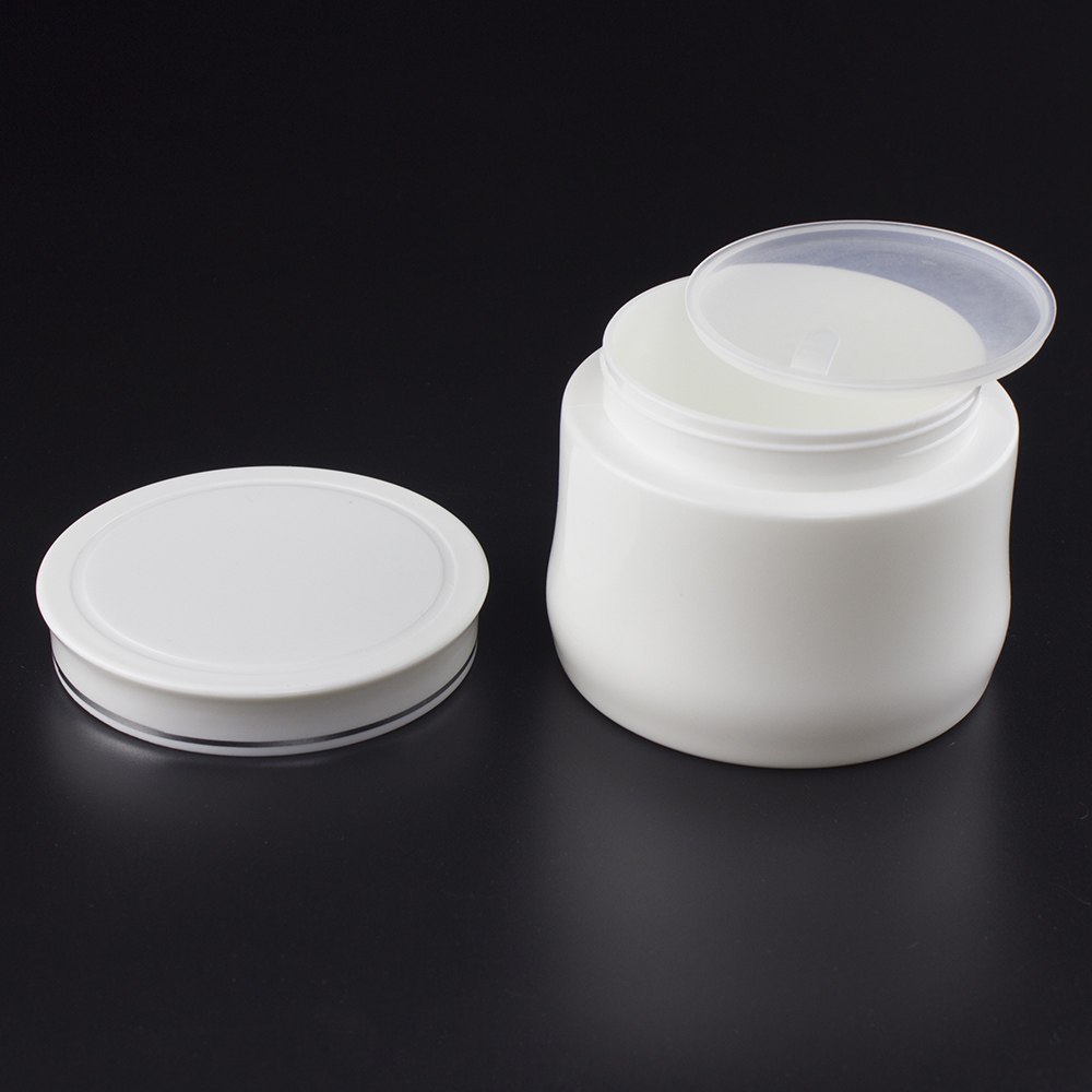 Wholesale 150g empty white cosmetic plastic pet hair care cream jar 150ml manufacturer