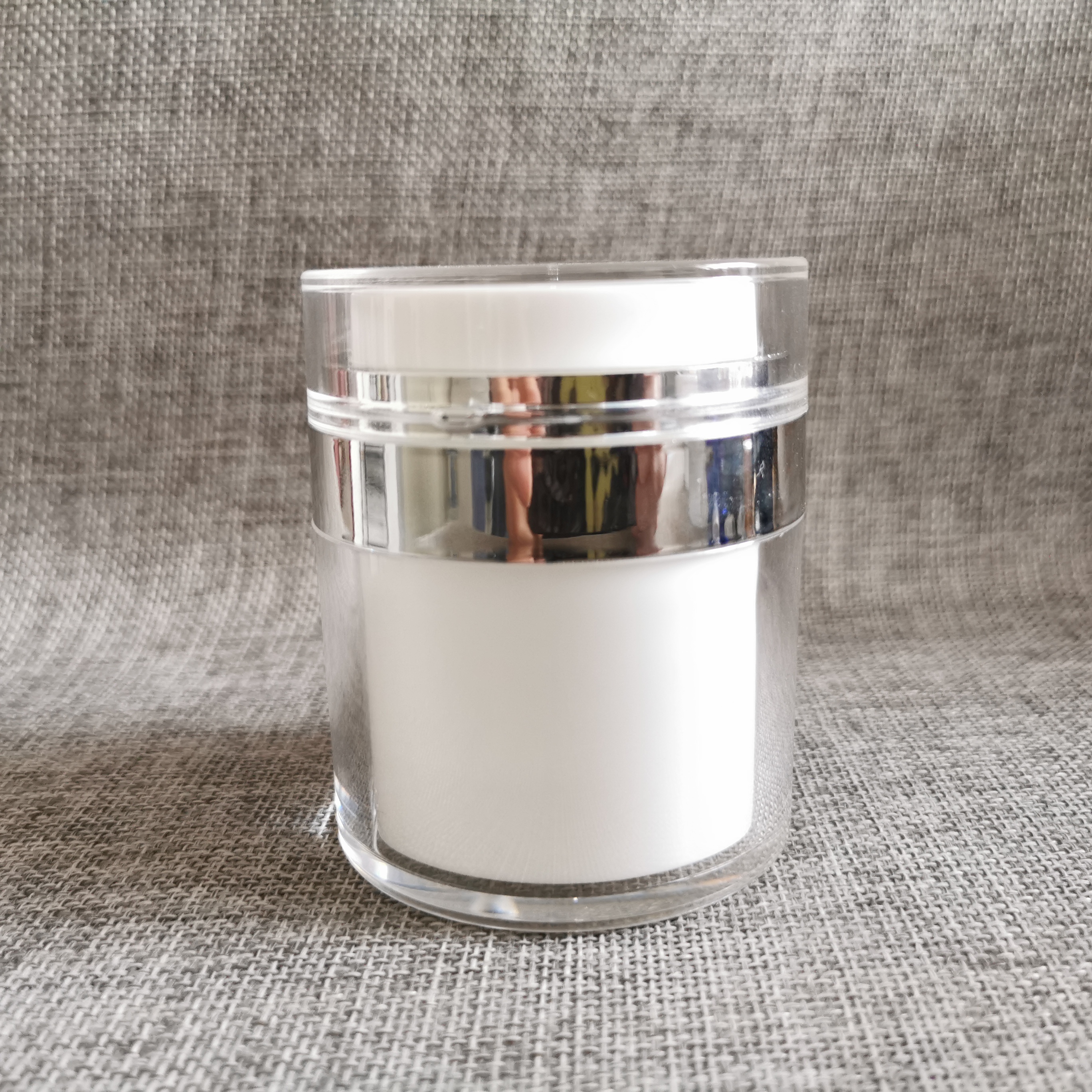 Wholesale 15ML 30ML 50ML plastic Acrylic airless Face Cream Lotion Containers cosmetic jar