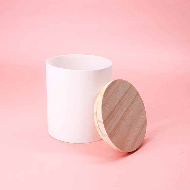 Wholesale 180ml clear glass candle holder jar with glass lid