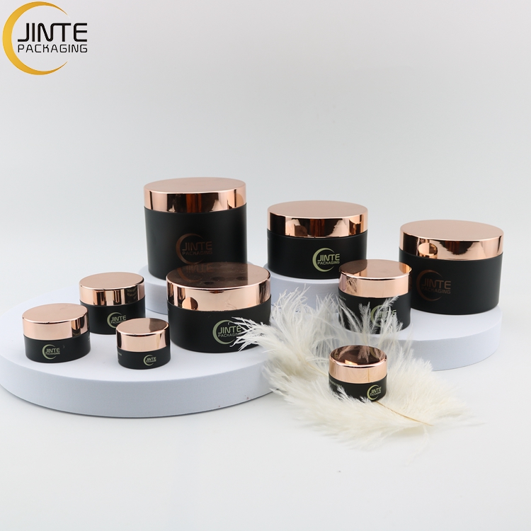 Wholesale 1oz 2oz 4oz 6oz 8oz PETG Plastic Jars Good design Frosted body with matte black lids for Skin care Cosmetics