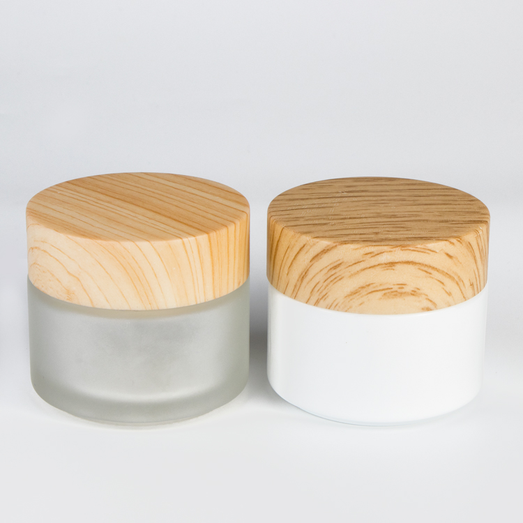 Wholesale 20 g 1oz 1.7oz thick wall empty white ceramic cosmetic container round glass jar with plastic bamboo lid