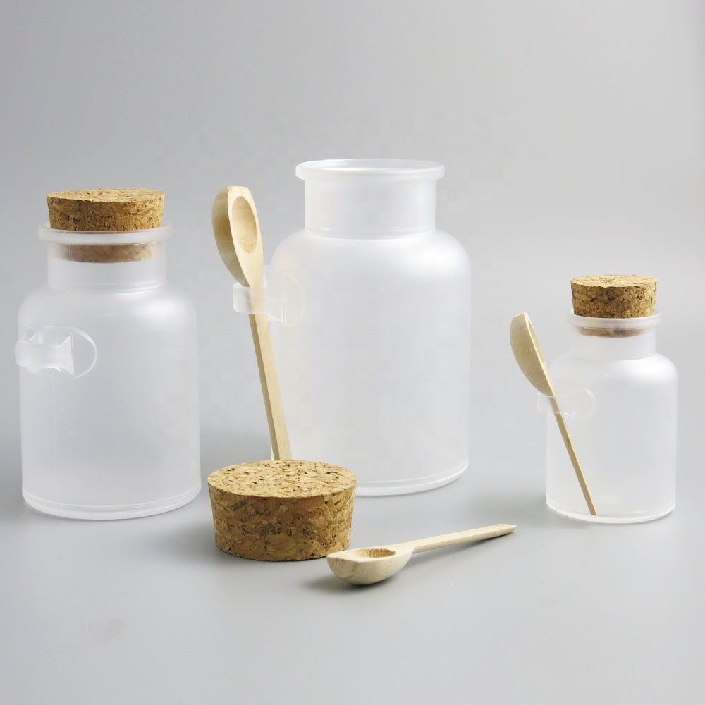 Wholesale 200G ABS Bath Salt Bottle 200ml Powder Plastic Bottle with Cork Jar with Wood Spoon