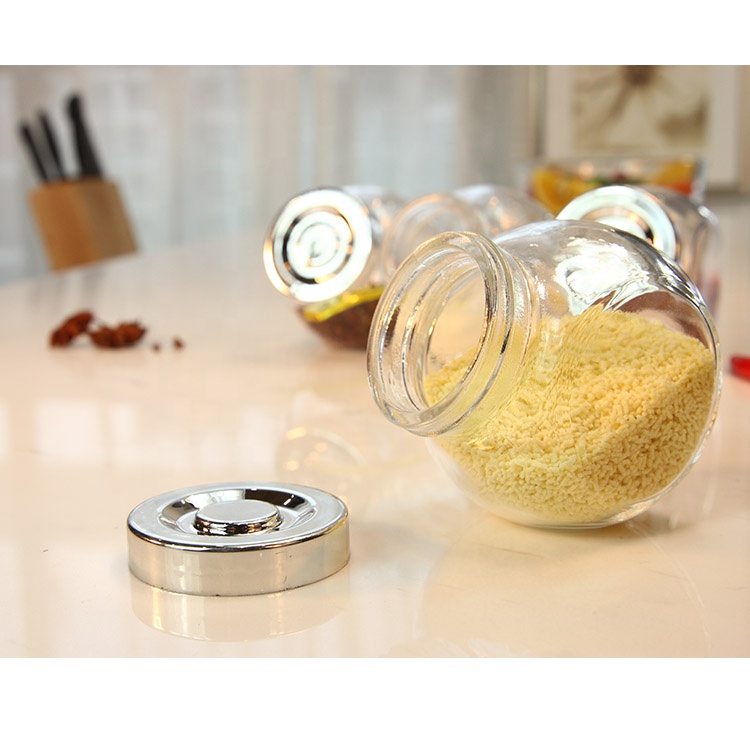 Wholesale 200ml 7oz Mini Kitchen Storage Clear Round Spice Glass Jar with Sealed Metal Lid