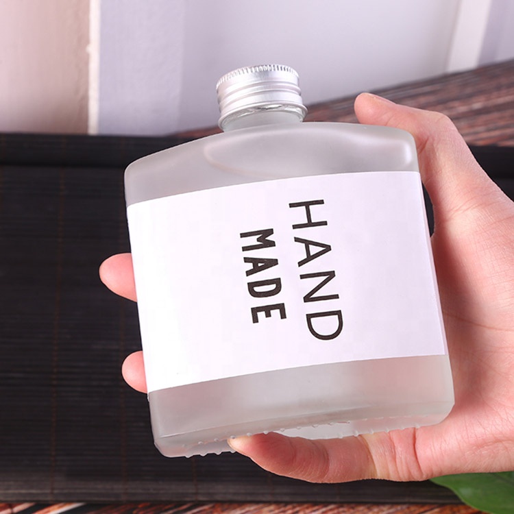 Wholesale 200ml Flat Flask Cold Brew Coffee Juice Glass Wine Bottle with Aluminum Lid