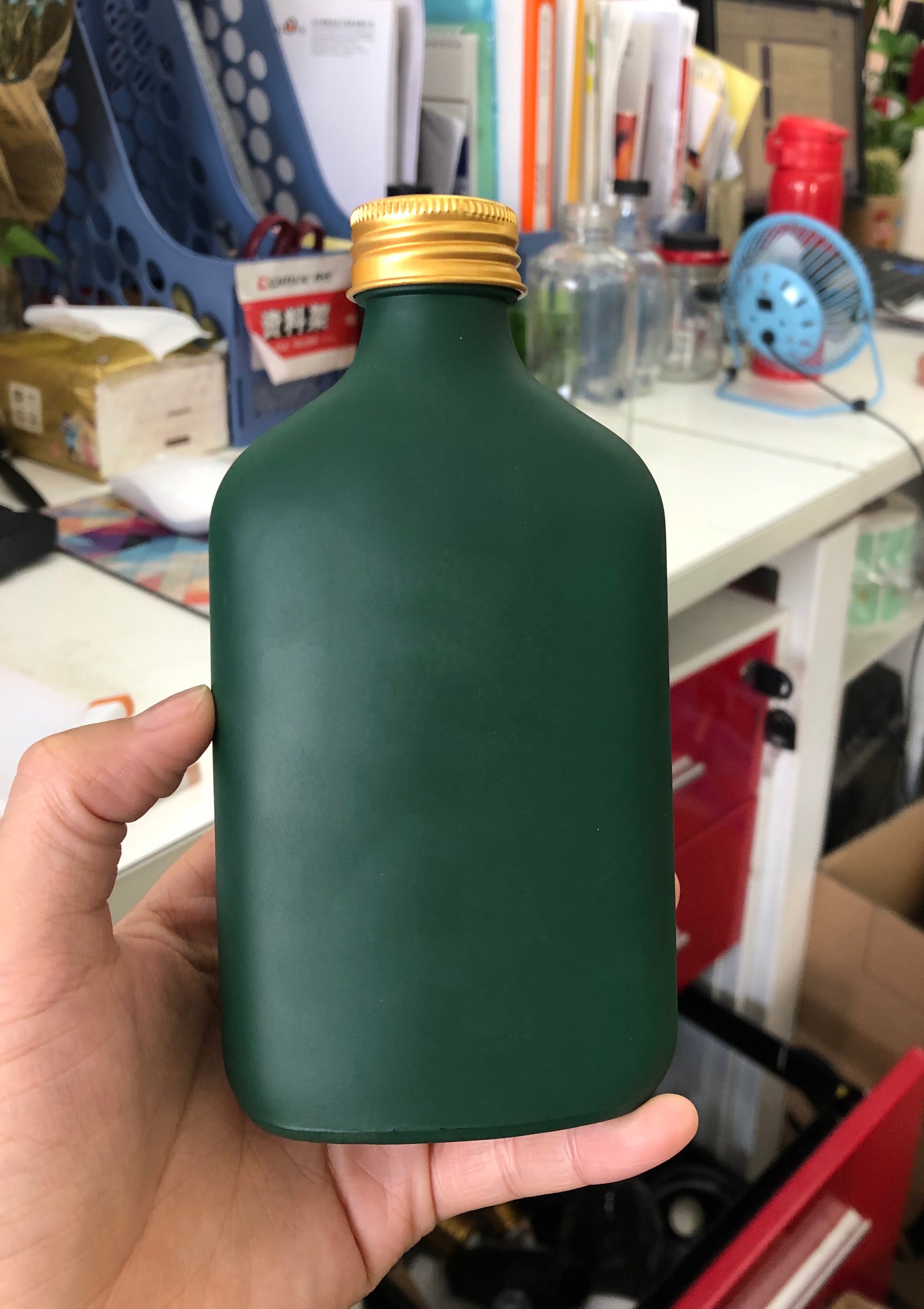 Wholesale 200ml Hip Flat Flask Glass Liquor Bottle With Aluminium Screw Sealing Cap For Wine coffee Juice