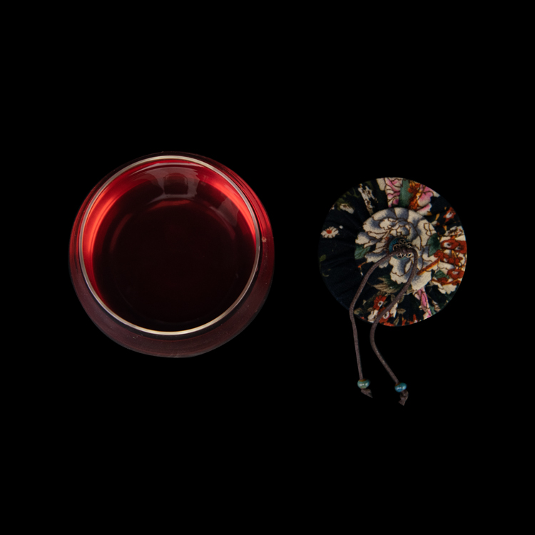 Wholesale 2019 hot sale round shape high borosilicate air tight glass storage jar with lid for dry tea leaves