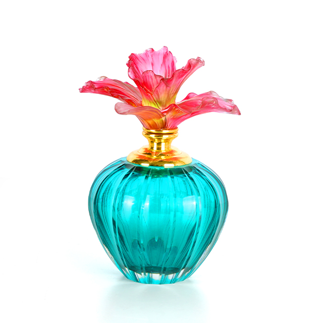 Wholesale 2021 new design luxurious prefume bottles