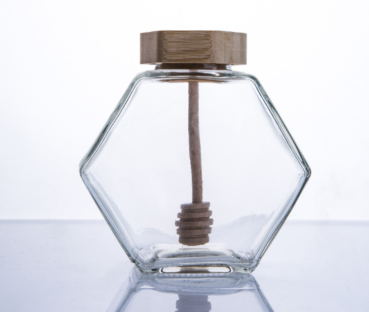 Wholesale 220ml 380ml 250g 500g bamboo cover empty hexagon natural royal honey jar container glass honey jar with dipper