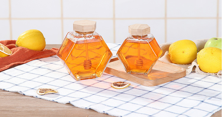 Wholesale 220ml 380ml 250g 500g bamboo cover empty hexagon natural royal honey jar container glass honey jar with dipper