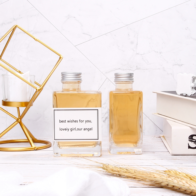 Wholesale 250ml Flat Glass Liquor Bottle With Aluminium Screw Sealing Cap For Wine coffee Juice