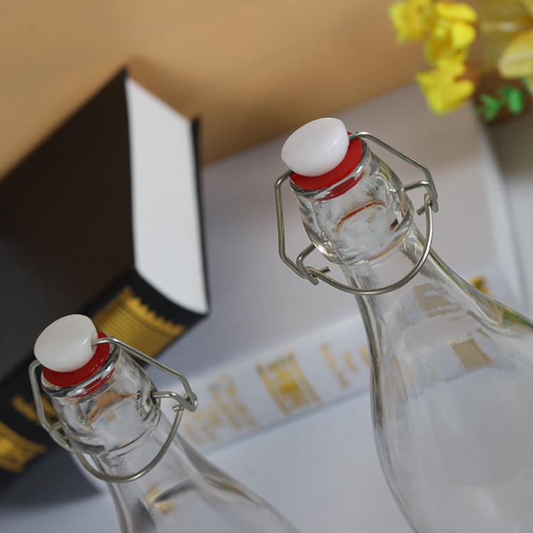Wholesale 250ml reusable easy cap glass bottles with ceramic swing top stopper for sauce / vinegar / oil / milk / liquid