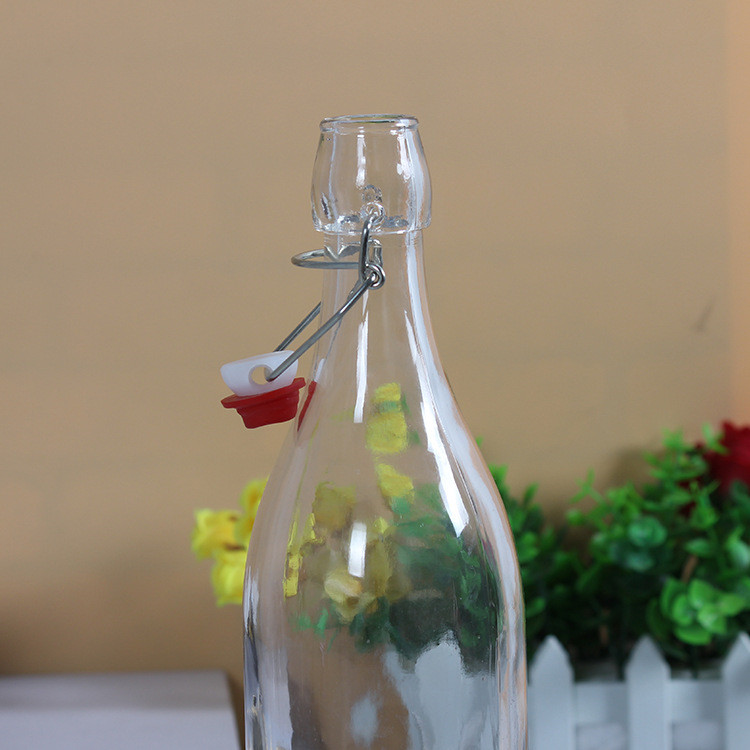Wholesale 250ml reusable easy cap glass bottles with ceramic swing top stopper for sauce / vinegar / oil / milk / liquid