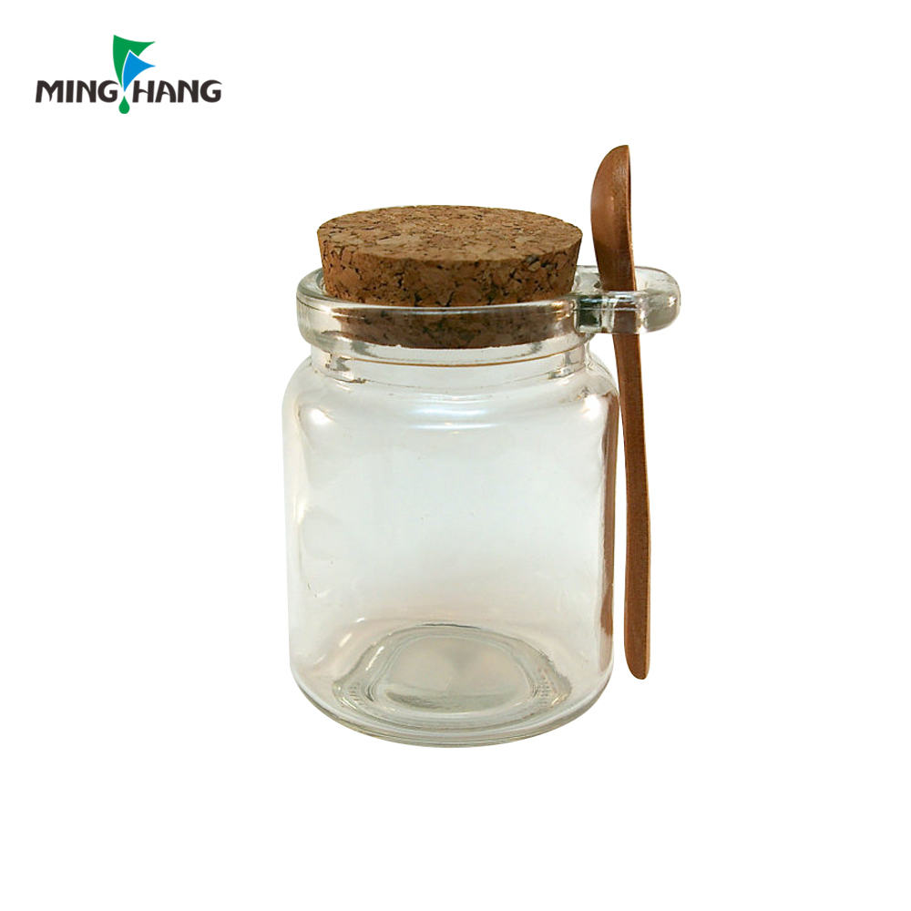 Wholesale 250ml round shape Seasoning glass container cruet Spice Jar With Spoon Bamboo Lid