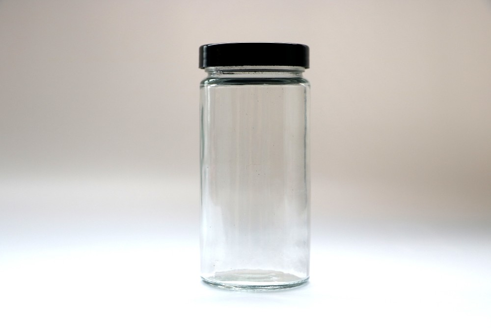Wholesale 30g 50g 100g cream jar with plastic screw cap small round glass jar round transparent glass jar with lid