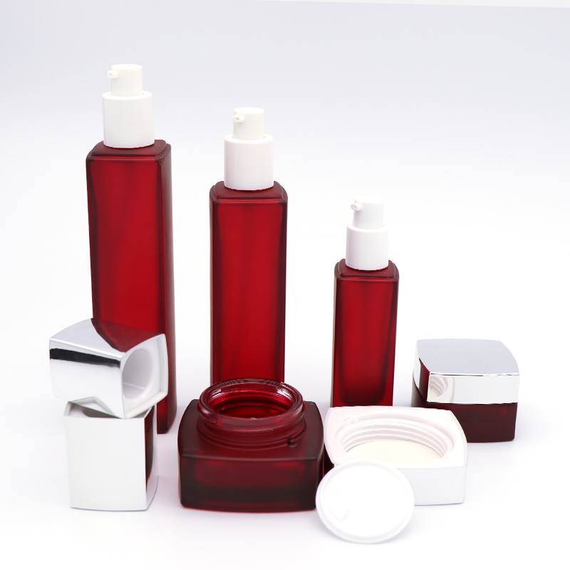 Wholesale 30g 50g 60ml 100ml 120ml Pump Lotion Bottles Red Square Glass Jars