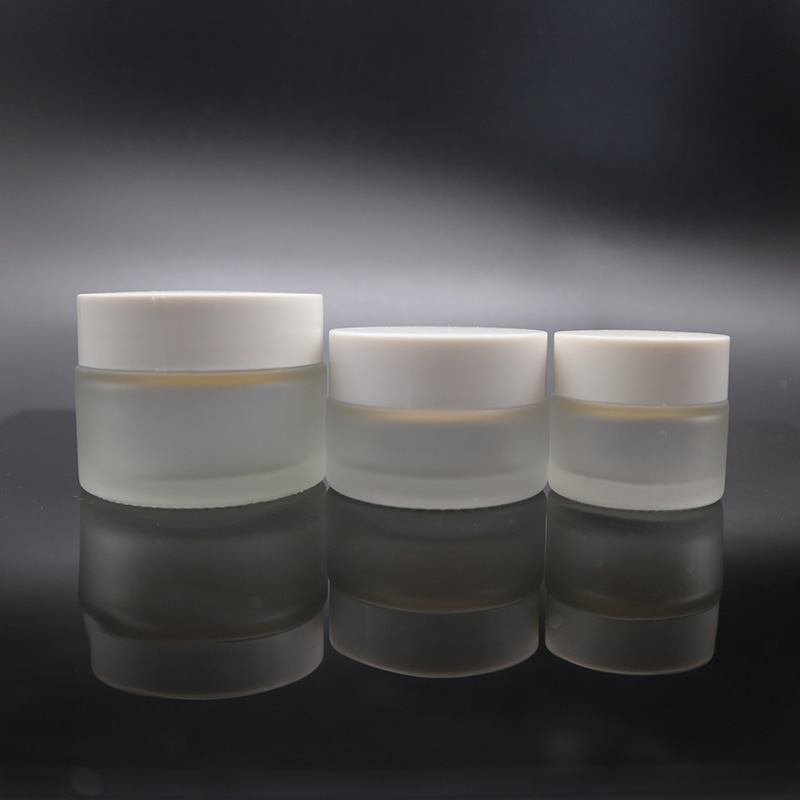 Wholesale 30g 50g clear frosted glass jar with white plastic lid