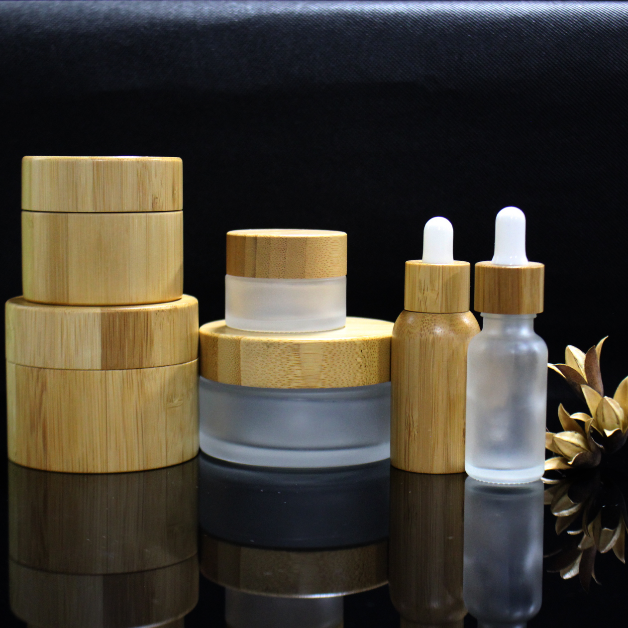 Wholesale 30g50g100g150g200g250g bamboo glass bottles only bamboo lids bamboo lotion spray pump cap