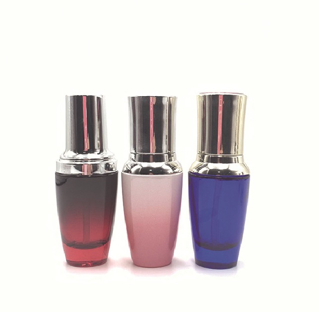 Wholesale 30ml/50ml/100ml/120ml clear cosmetic glass bottle lancome perfume essential oil with gold or silver spray pump