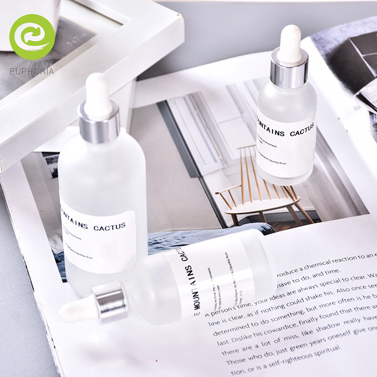 Wholesale 30ml 50ml 100ml clear amber blue essential oil glass dropper bottle