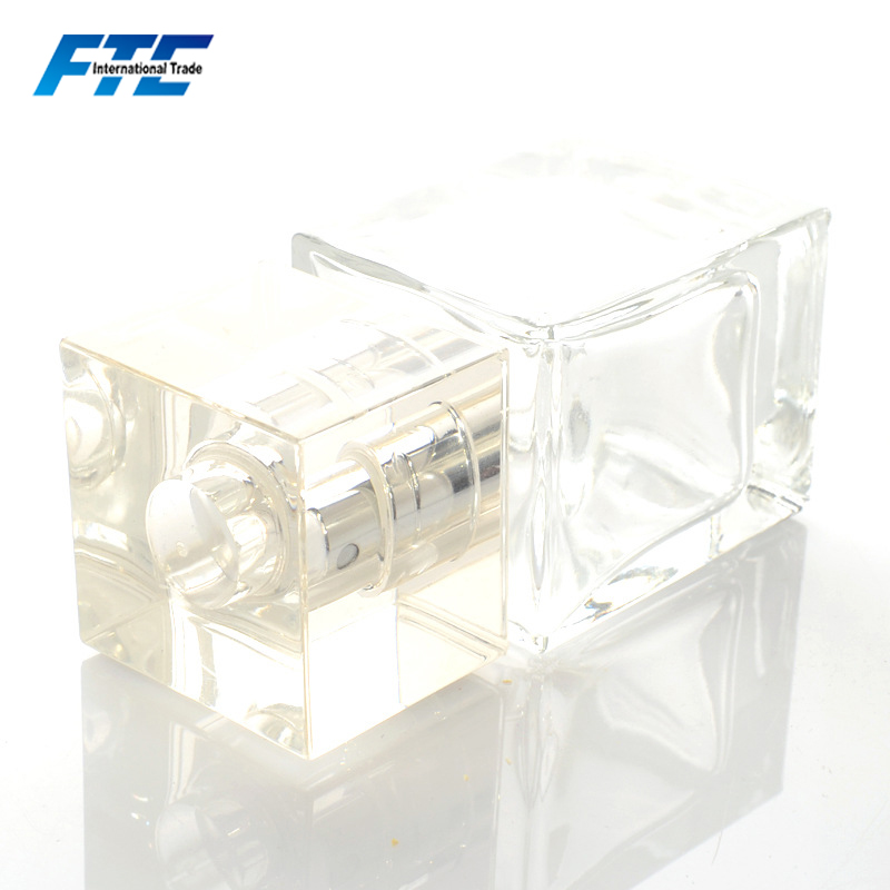 Wholesale 30ml 50ml Square Clear Spray Bottle Crystal Perfume Bottle