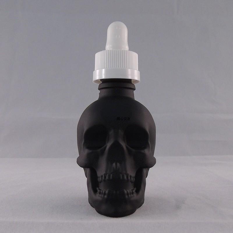 Wholesale 30ml/60ml/120ml Black Skull Empty Essential Oil Bottle with Dropper