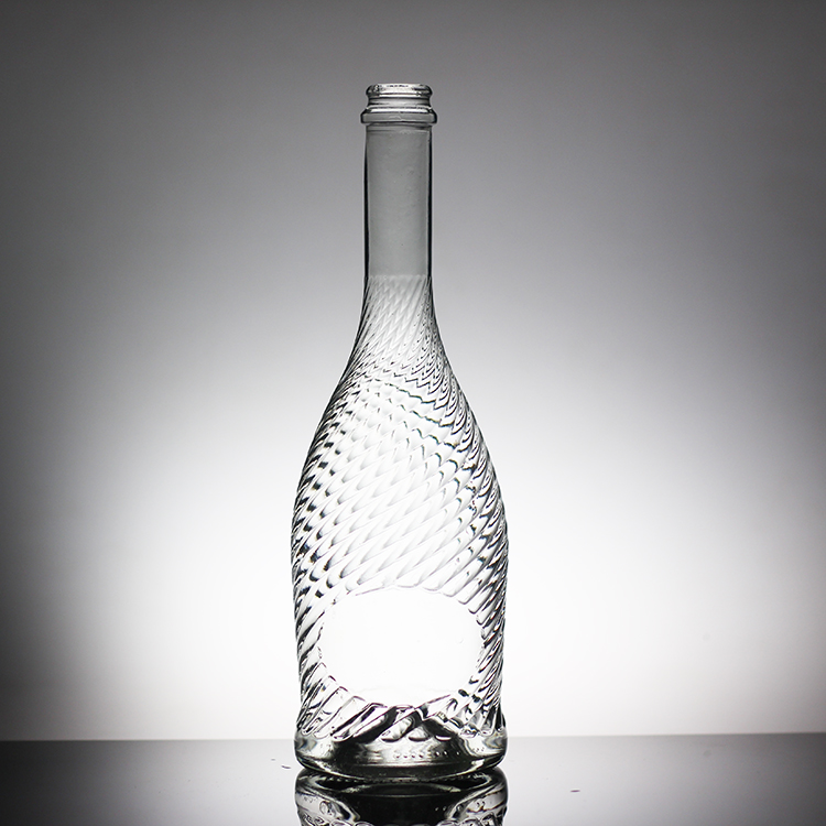 Wholesale 350ml 500ml Vodka Glass 750ml Rum Whiskey Bottle Decoration With Glass Lid