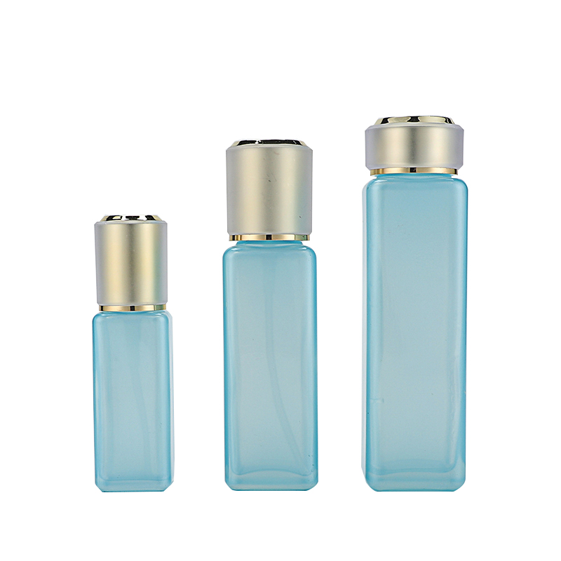 Wholesale 40ml 100ml 150ml 30g 50g Blue Square Cosmetic Packaging Cosmetic Glass Bottle Cream Jar with Gold Lid for Skin Care