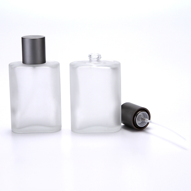 Wholesale 50 ml frosted  empty glass perfume bottle with pump sprayer